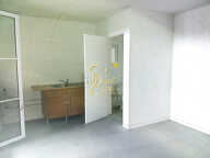 HANGAR 5 ET 6 - 300 M2 — photo 4
