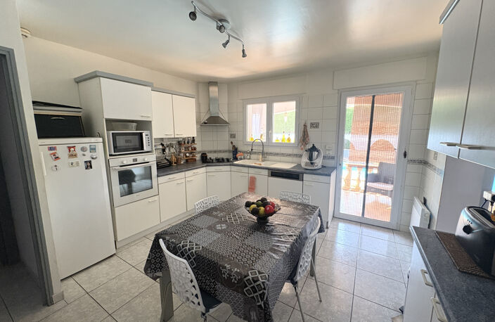A Vendre sur Juvignac maison  avec piscine et garage sur gra — photo 3