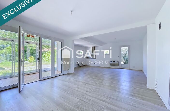 Maison de plain-pied avec jardin, garage, dépendances — photo 2