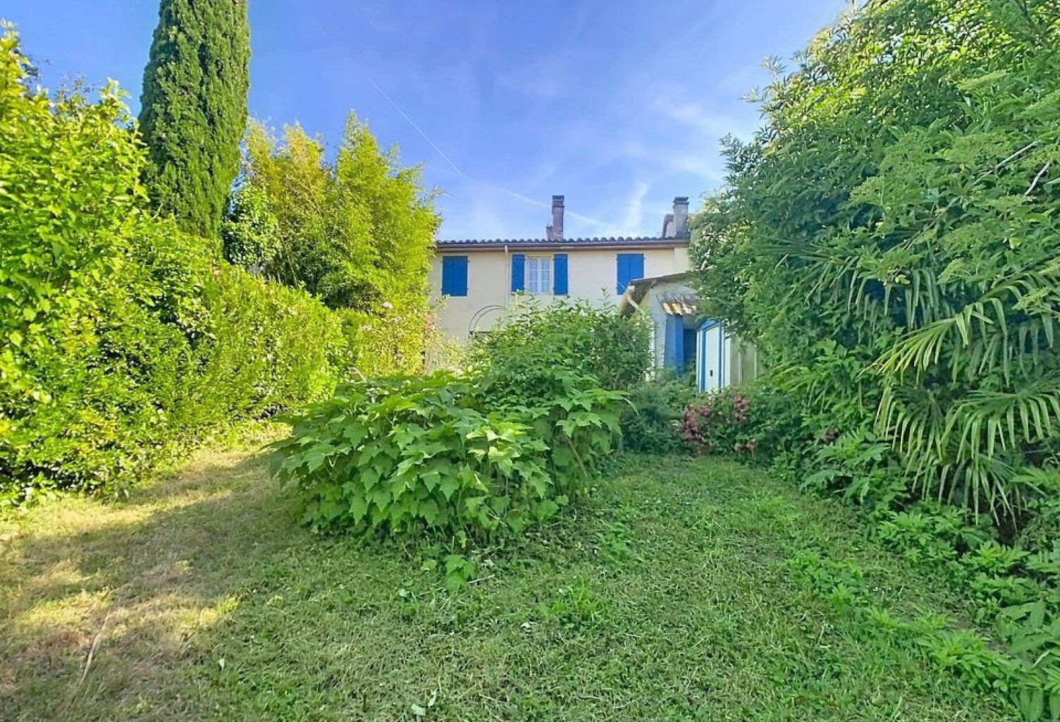 Une maison en pierre au cœur de Montaut-les-Créneaux — photo 1