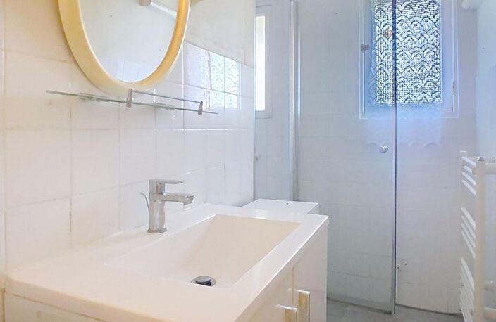 Une maison en pierre au cœur de Montaut-les-Créneaux — photo 4