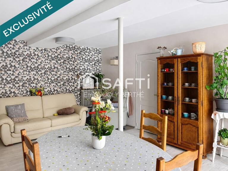 MAISON DE VILLE 97 M² - SECTEUR CENTRE VILLE MESLAY DU MAINE / 53170 — photo 1