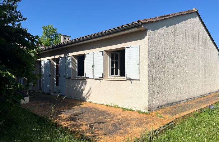 Maison plain-pied, 3ch, 100 m2 + garage 25m2. Terrain 621 m2. Quartier calme. — photo 2