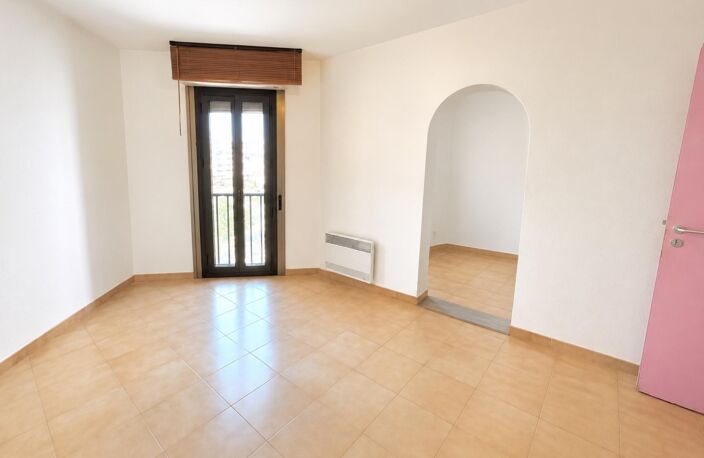 Appartement T3 de 65 m² avec vue mer  Bastia Lupino — photo 4
