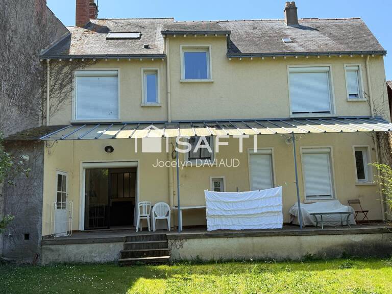 Maison T6 dans le quartier historique des Ponts de Cé — photo 1