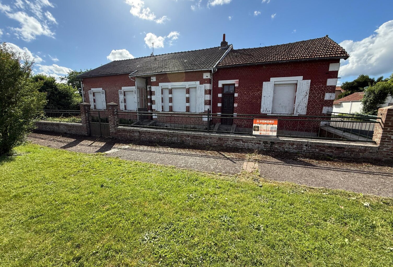 ? EXCLUSIVITÉ - MONTESCOURT-LIZEROLLES - MAISON 200m² ? — photo 1