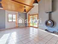 Très belle maison familiale de plain-pied avec piscine et double garage, idéale pour profiter d'un cadre de vie confortable et convivial. — photo 4