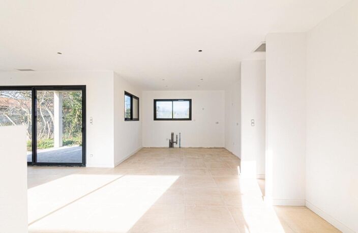 BÉRAT - Belle maison contemporaine T4, avec terrasse sur 507 m2 de terrain — photo 3