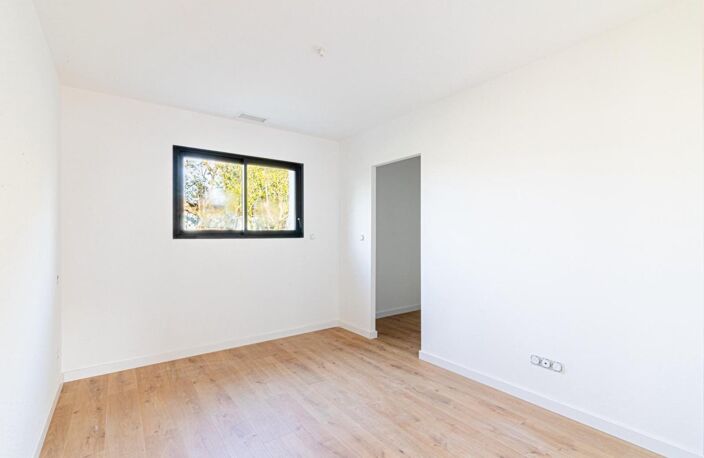 BÉRAT - Belle maison contemporaine T4, avec terrasse sur 507 m2 de terrain — photo 4