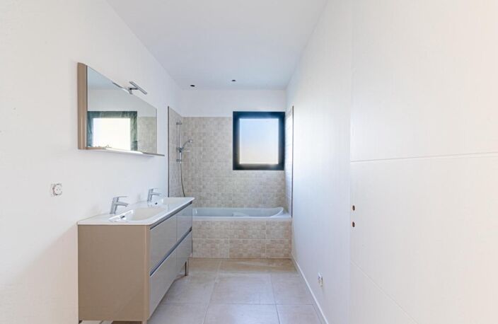 BÉRAT - Belle maison contemporaine T4, avec terrasse sur 507 m2 de terrain — photo 5