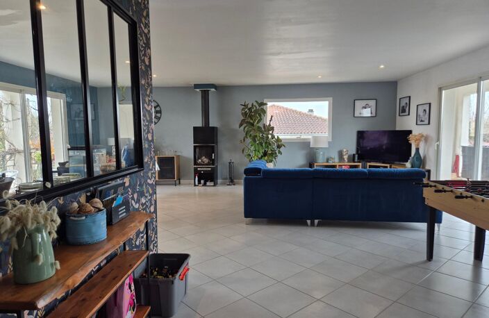 MARSSAC, GRANDE MAISON DE 170M2 AVEC PISCINE — photo 4