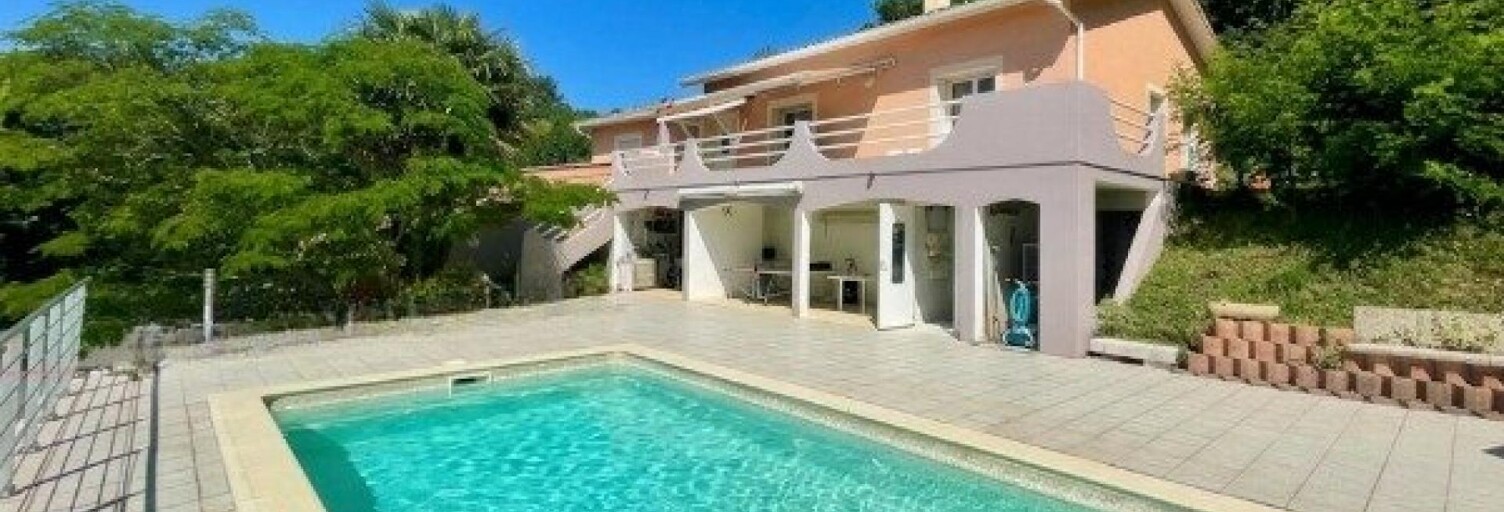 Maison 5 Pièces 136 m² à vendre à Hauterives (26390)