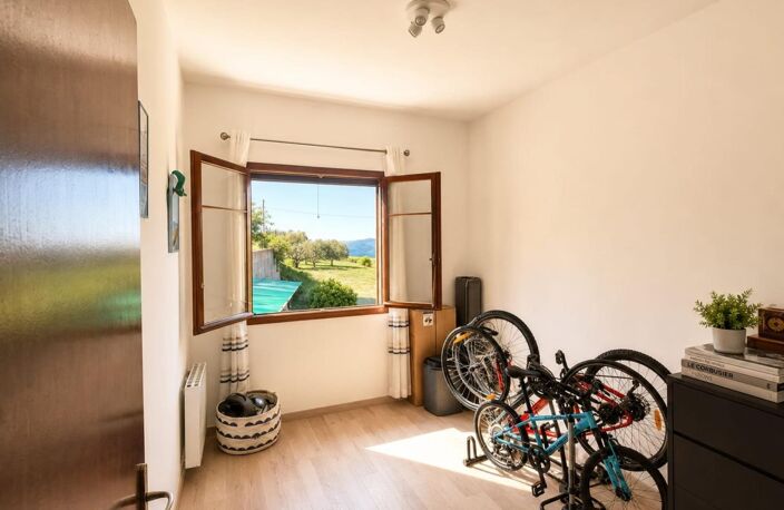 TRÈS JOLI HAUT DE MAISON — photo 5