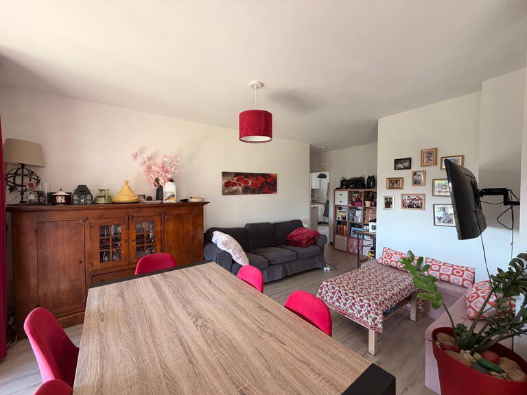 NIMES TRIANGLE DE LA GARE/ PARC JACQUES CHIRAC Appartement P — photo 1