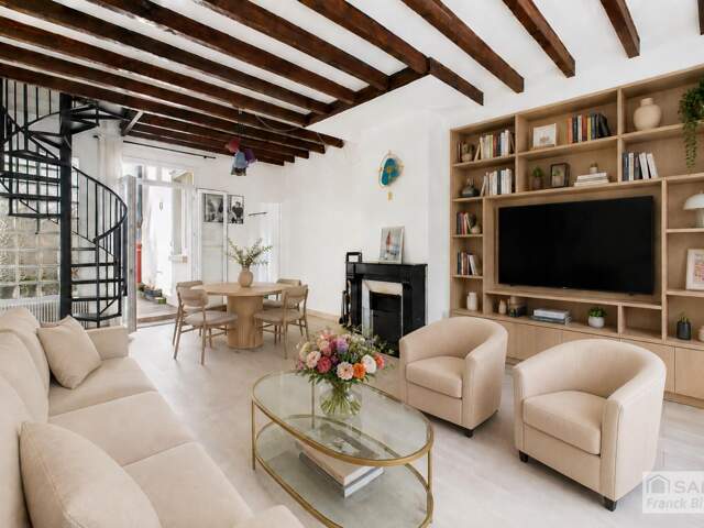 Coeur de Bécon. Charmante maison ancienne rénovée avec terrasse. — photo du bien