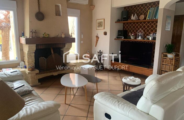 Grande villa familiale avec piscine et dépendances — photo 3