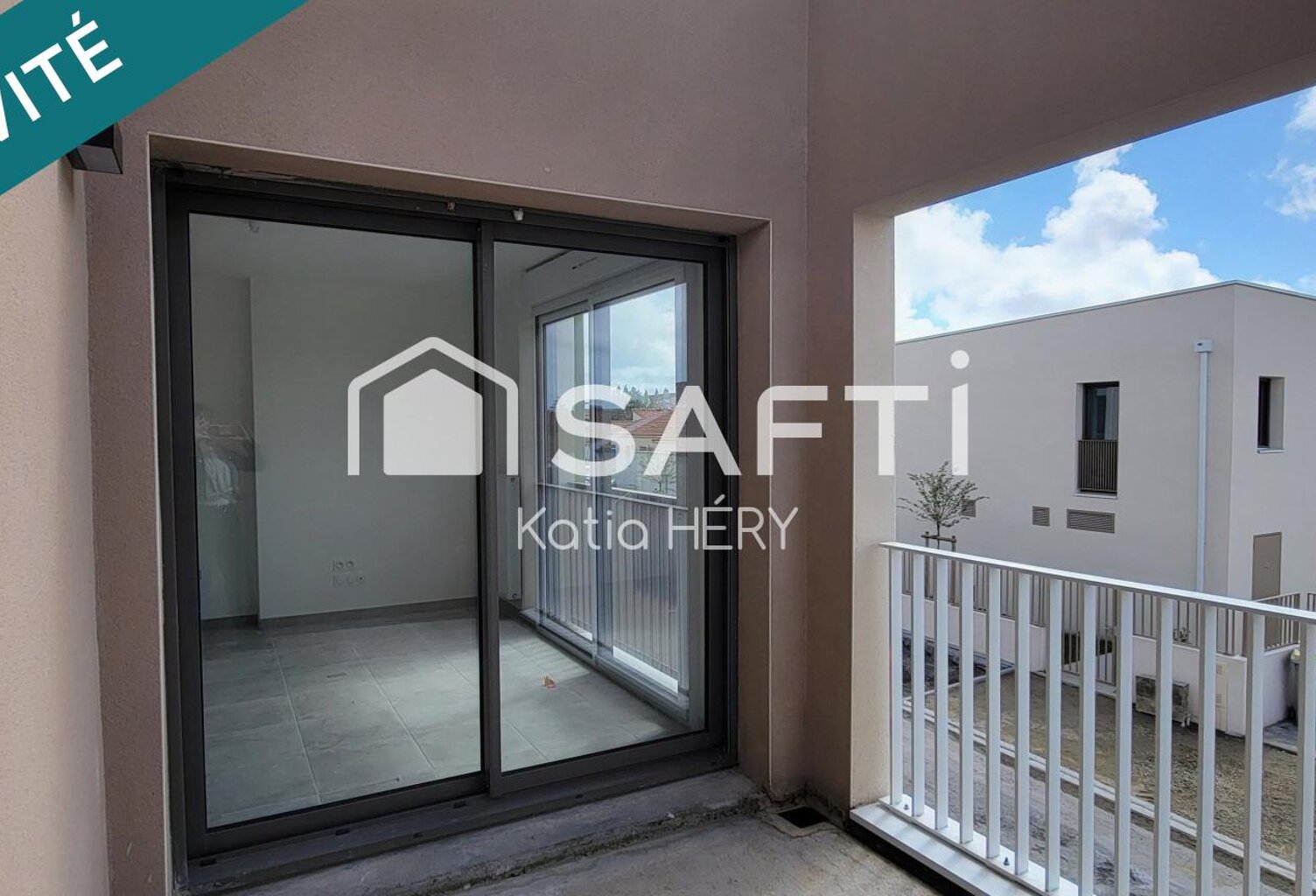T3 en R+1 avec BALCON + 2 PARKINGS — photo 1