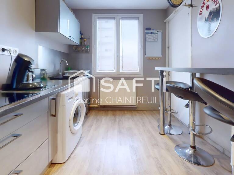 À vendre  Grand T3 lumineux de plus de 73 m2  Villeurbanne — photo 1