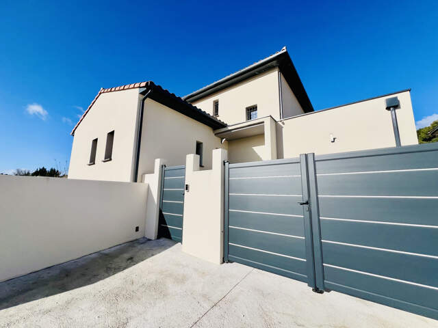 Vente villa moderne T4 de 110m2 avec garage sur 418m2 de ter — photo du bien