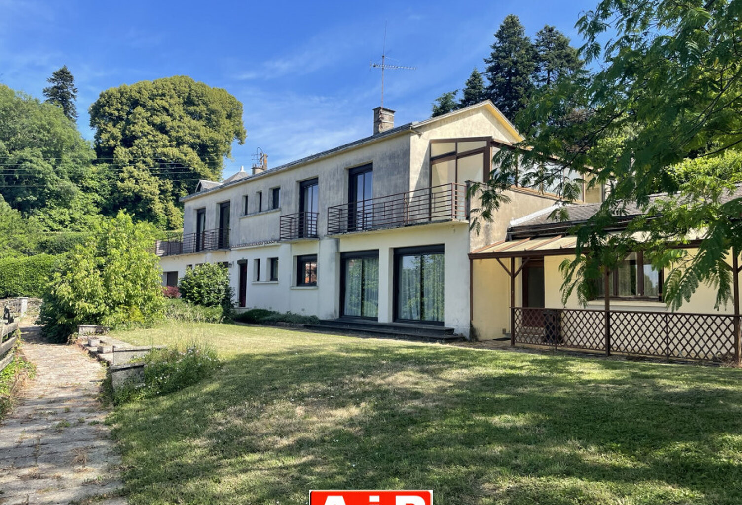 Belle propriété avec vue dégagée et fort potentiel — photo 1