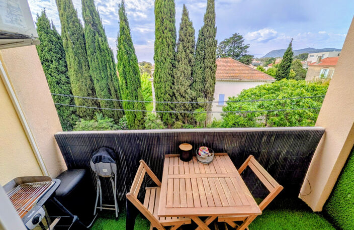 T3 rénové climatisé avec balcon et garage à 800 m des plages — photo 2