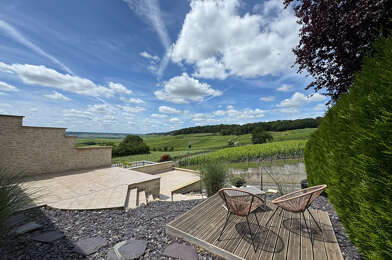 Maison 5 pièces 379000 €