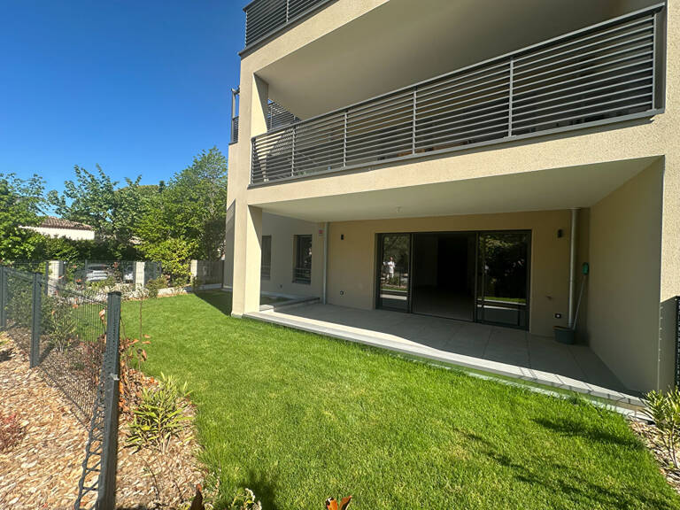 Vente Puyricard centre LC Gestion vous propose dans une résidence standing un appartement  neuf de type 4 de 103 m2 avec jardin, double garage — photo 1