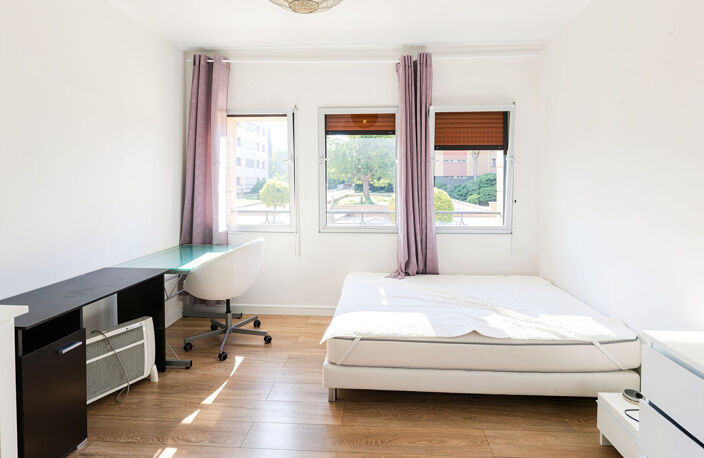 Vente Aix en Pce proche centre LC Gestion vous propose un appartement de type studio meublé actuellement loué dans une résidence sécurisée, calme. — photo 3