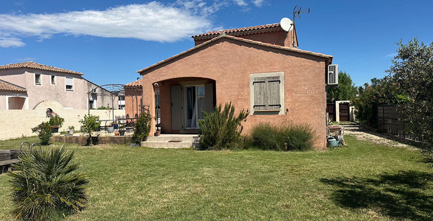 ARLES : Villa quartier trinquetaille : 125m² + terrain 890m² — photo 1