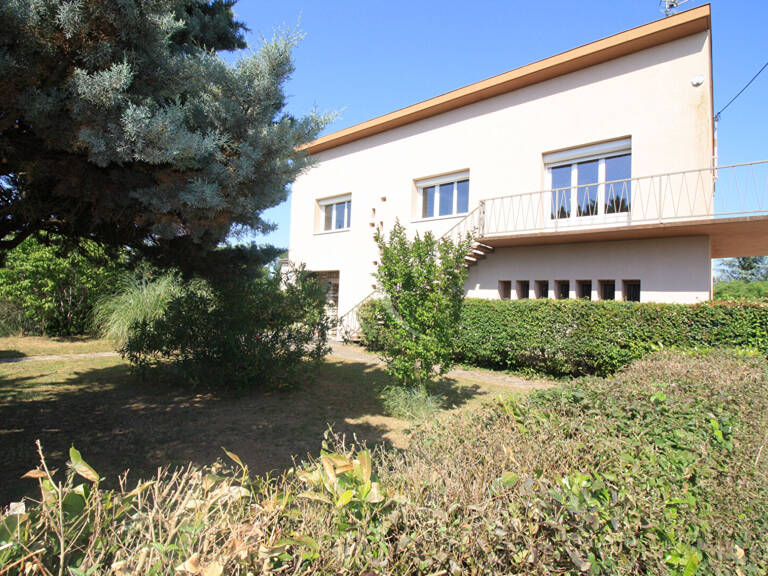 Sapiac  Maison familiale avec grand terrain et fort potentiel — photo 1