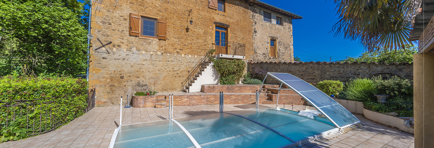 Maison 5 Pièces 205 m² à vendre à Létra (69620)