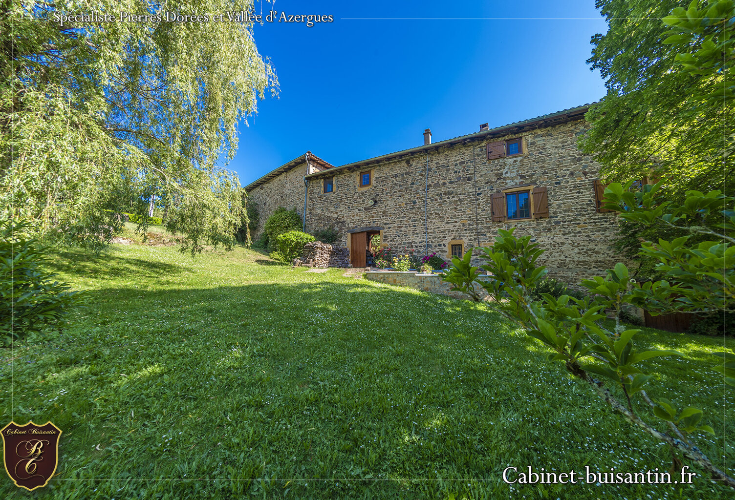 Propriété en pierres avec dépendances sur terrain 6 785 m2 — photo 1