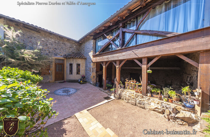 Propriété en pierres avec dépendances sur terrain 6 785 m2 — photo 5