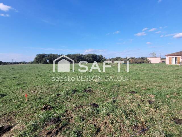 TERRAIN PLAT A BATIR 1616M² — photo du bien