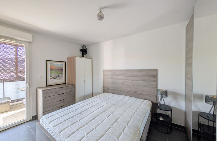 St Menet - T2 32 m2 MEUBLE - Terrasse 10 m2 - — photo 3