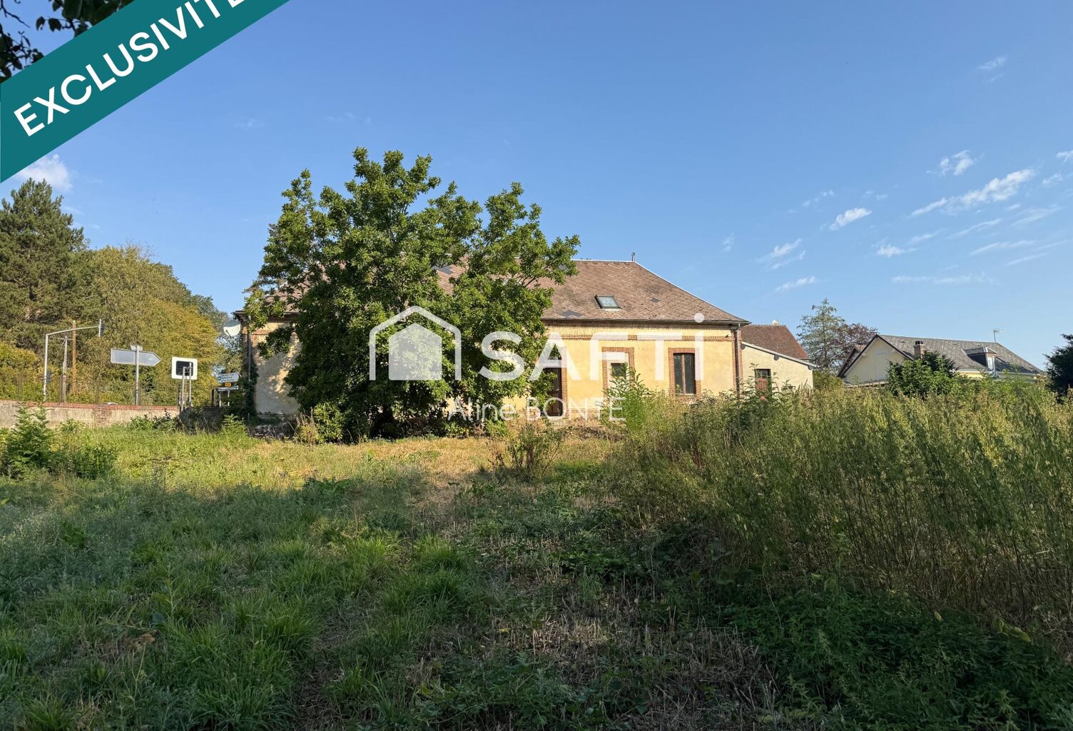 Maison de pays en bordure de rivière — photo 1