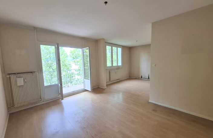 À vendre   Appartement T4 avec balcon, 3èmle étage avec asce — photo 2
