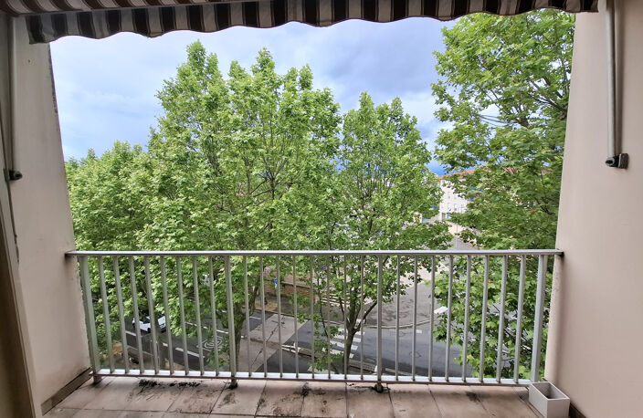 À vendre   Appartement T4 avec balcon, 3èmle étage avec asce — photo 4