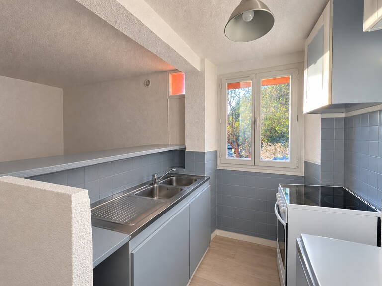 Sollies-Ville - Appartement au rez-de-chaussée de type 2 d'une surface de 31m2 — photo 1