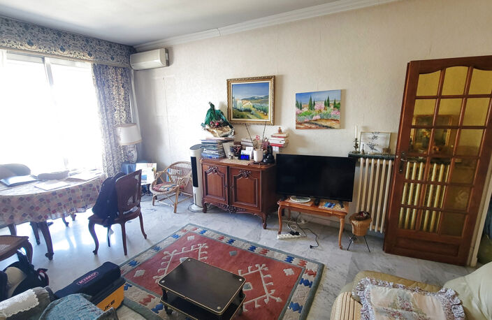 Nice Ouest, Caucade, au calme, proche écoles et commerces, 4 piéces, dernier étage, terrasse, cave, parking — photo 2