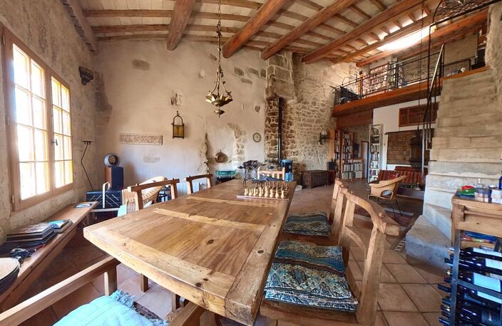 Propriété de Caractère du XVI? Siècle avec Gîte Indépendant et Terrasse, Proche de Pézenas — photo 2