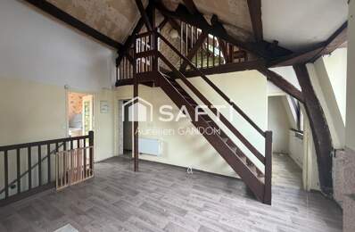 Immeuble avec 2 appartement et 1 local commercial — photo du bien