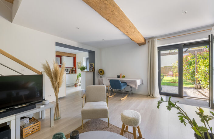 Nord VILLEFARNCHE SUR SAONE, - Maison, 121 m2 habitables - Jardin 165 m2 — photo 5
