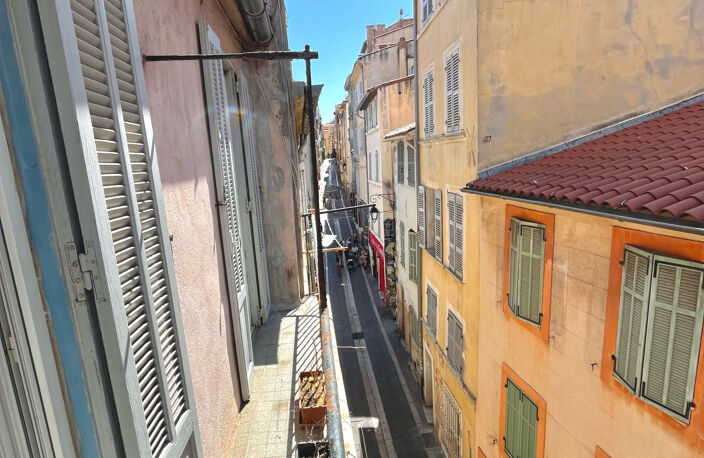 Charmant T1 avec balcon au Panier Marseille — photo 2