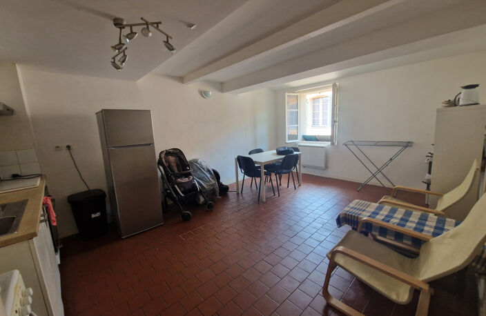 T3 centre Toulon avec locataire en place — photo 3