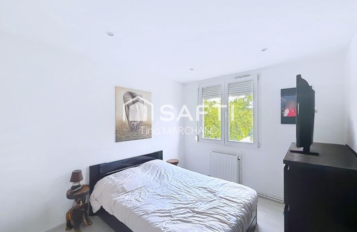 Appartement traversant, lumineux. 2 chambres. Parking. — photo 2