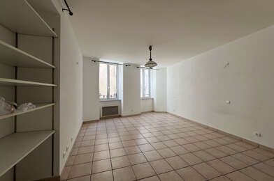 Appartement 1 pièces 330 €