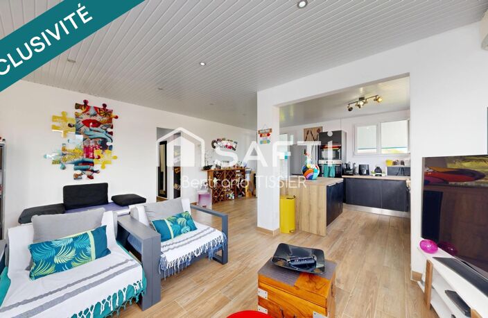 Maison sur deux niveaux, F4 et deux F2, piscine — photo 4