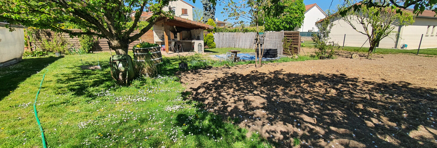 Terrain  747 m² à vendre à Villemoirieu (38460)