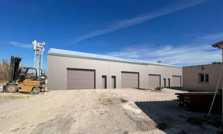 Local industriel  223 m² à louer à Saint-Victoret (13730)